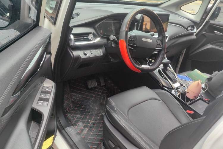 Used SAIC MAXUS G50 2019 1.5T Automatic Luxury Edition China VI Standard Driver Seat