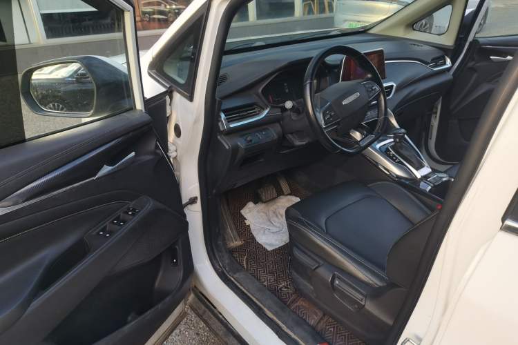 Used SAIC MAXUS G50 2019 1.5T Automatic Elite Edition China VI Standard Driver Seat