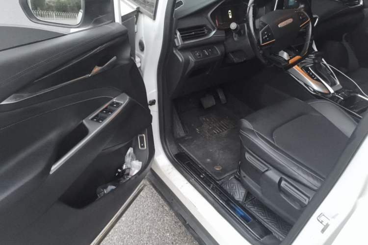 Used SAIC MAXUS G50 2019 1.5T Automatic Elite Edition China V Standard Driver Seat