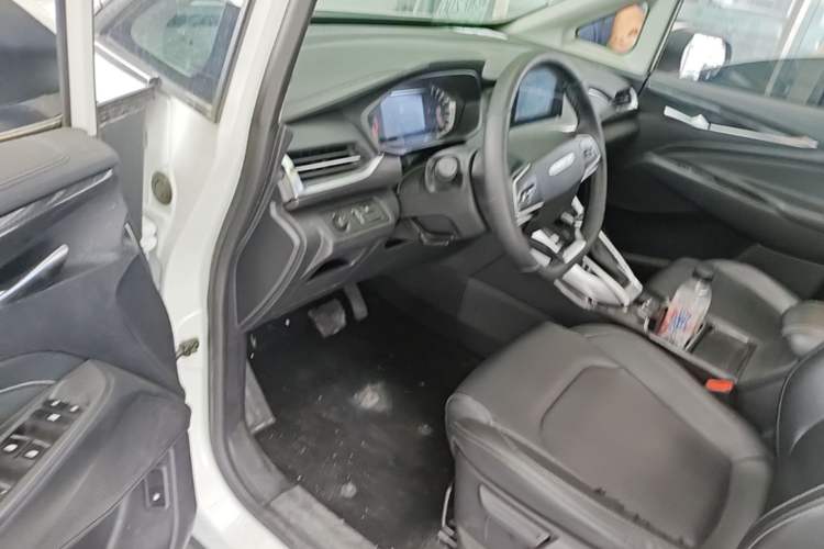 Used SAIC MAXUS G50 2019 1.5T First Edition Automatic Luxury Version 6 Seats Driver Seat