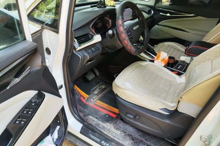 Used SAIC MAXUS G50 2019 1.5T Automatic Luxury Edition China VI Standard Driver Seat
