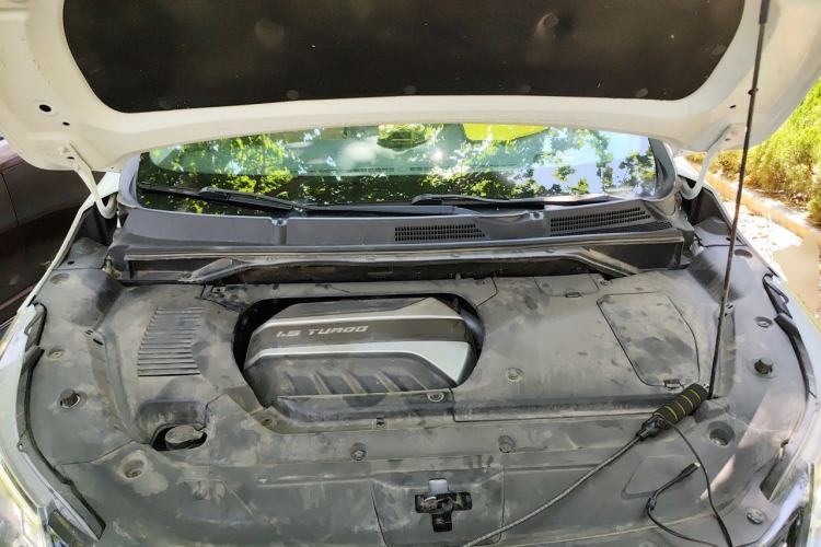 Used SAIC MAXUS G50 2019 1.5T Automatic Luxury Edition China VI Standard Engine Bay