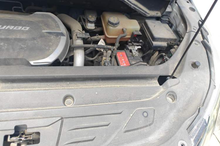 Used SAIC MAXUS G50 2019 1.3T Manual Enjoyment Base Model China V Standard Engine Bay Left