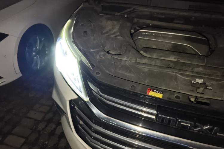 Used SAIC MAXUS G50 2019 1.5T Automatic Luxury Edition China V Standard Engine Bay Right