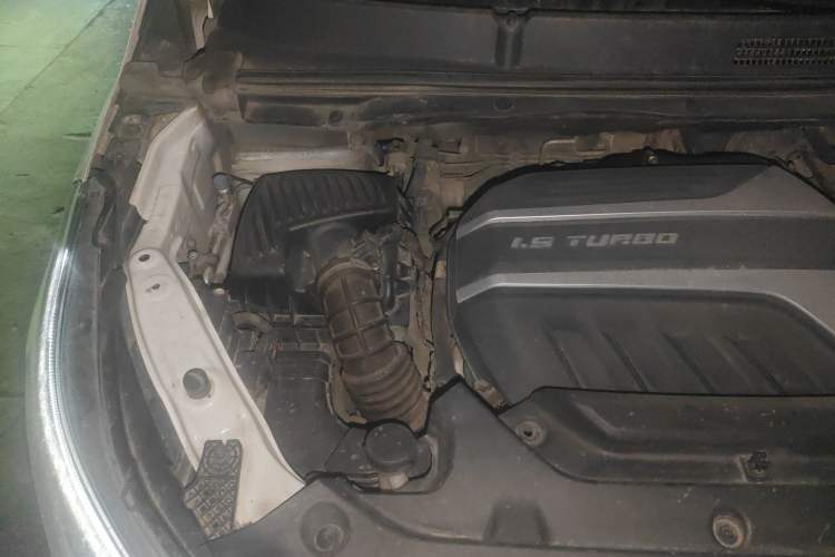 Used SAIC MAXUS G50 2019 1.5T Automatic Elite Edition China VI Standard Engine Bay Right
