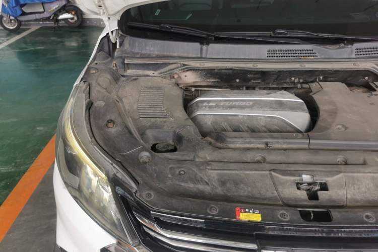 Used SAIC MAXUS G50 2019 1.5T Automatic Elite Edition China V Standard Engine Bay Right