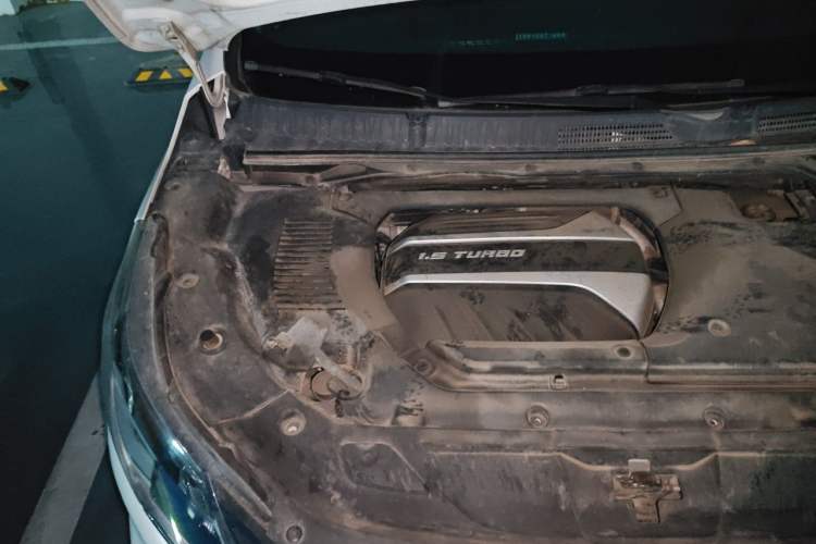 Used SAIC MAXUS G50 2019 1.5T Automatic Luxury Edition China VI Standard Engine Bay Right