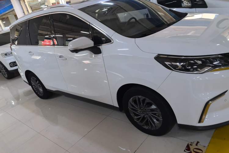 Used SAIC MAXUS G50 2019 1.5T Automatic Luxury Edition China VI Standard Exterior 2
