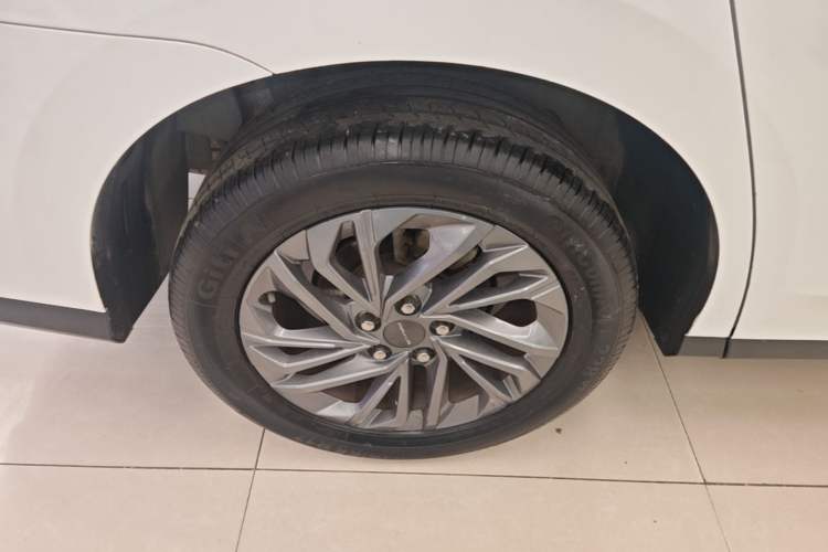 Used SAIC MAXUS G50 2019 1.5T Automatic Luxury Edition China VI Standard Exterior 5