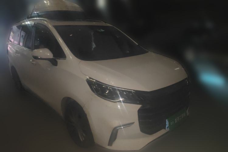 Used SAIC MAXUS G50 2019 1.5T Automatic Elite Edition China VI Standard Front Right 45 Deg