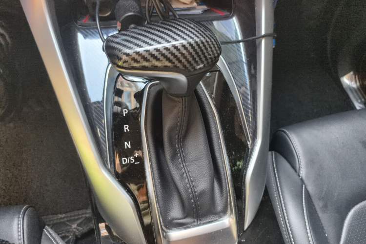 Used SAIC MAXUS G50 2019 1.5T First Edition Automatic Luxury Version 7 Seats Gear Lever