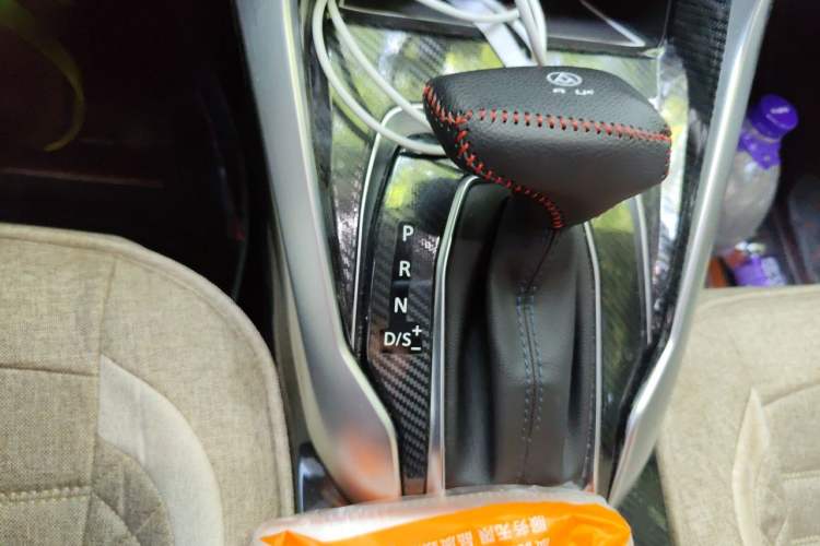 Used SAIC MAXUS G50 2019 1.5T Automatic Luxury Edition China VI Standard Gear Lever