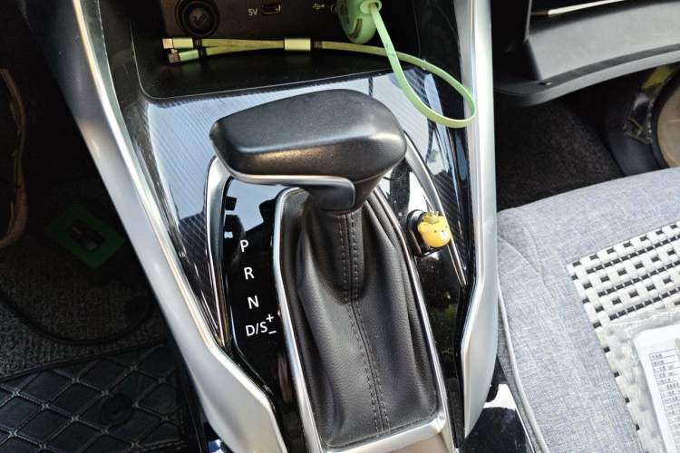 Used SAIC MAXUS G50 2019 1.5T Automatic Luxury Edition China VI Standard Gear Lever