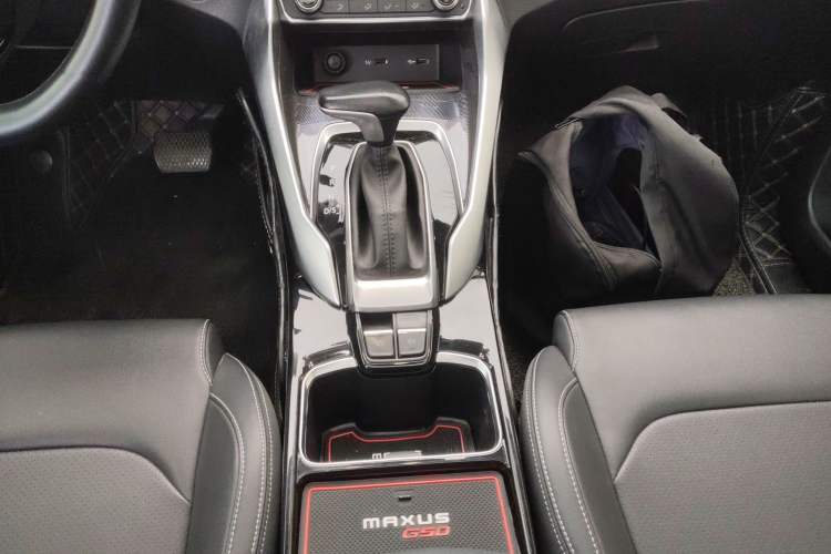 Used SAIC MAXUS G50 2019 1.5T First Edition Automatic Luxury Version 6 Seats Gear Lever