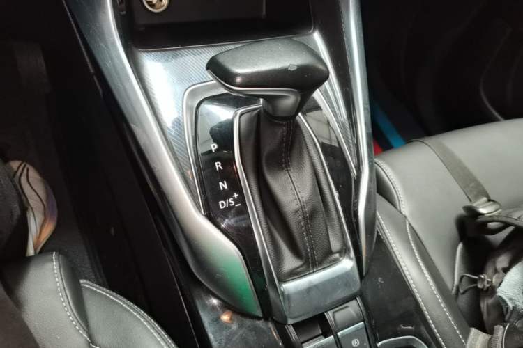 Used SAIC MAXUS G50 2019 1.5T Automatic Elite Edition China VI Standard Gear Lever