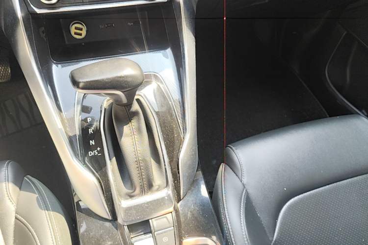 Used SAIC MAXUS G50 2019 1.5T Automatic Elite Edition China VI Standard Gear Lever