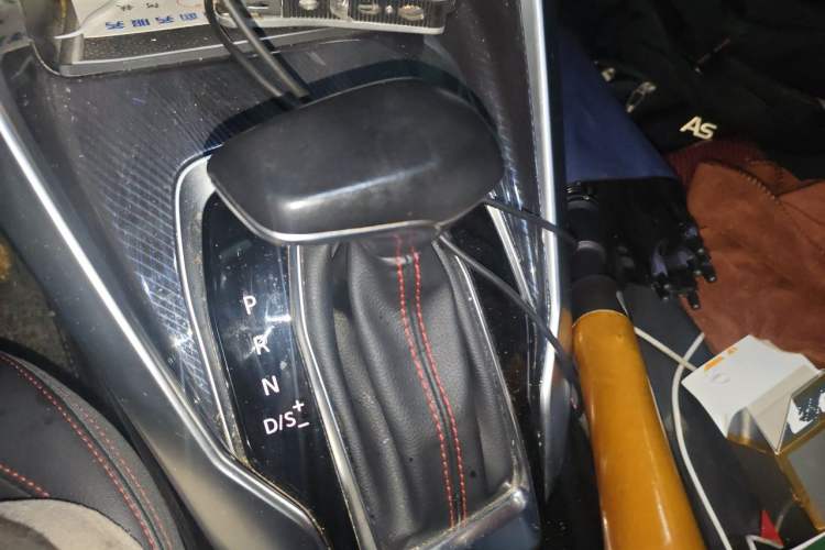 Used SAIC MAXUS G50 2019 1.5T First Edition Automatic Luxury Version 6 Seats Gear Lever