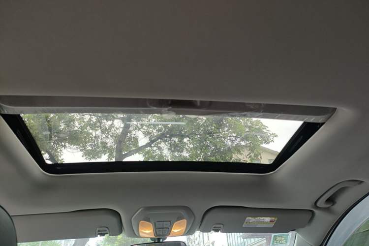 Used SAIC MAXUS G50 2019 1.5T Automatic Elite Edition China VI Standard Headliner