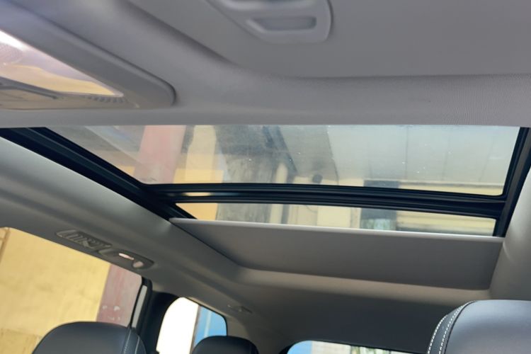 Used SAIC MAXUS G50 2019 1.5T Automatic Luxury Edition China VI Standard Headliner