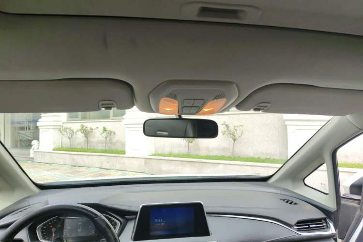 Used SAIC MAXUS G50 2019 1.5T Automatic Elite Edition China VI Standard Headliner