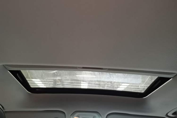 Used SAIC MAXUS G50 2019 1.5T Automatic Elite Edition China VI Standard Headliner