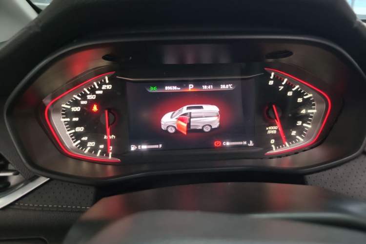 Used SAIC MAXUS G50 2019 1.5T Automatic Luxury Edition China VI Standard Instrument Cluster