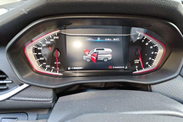 Used SAIC MAXUS G50 2019 1.5T Automatic Luxury Edition China VI Standard Instrument Cluster
