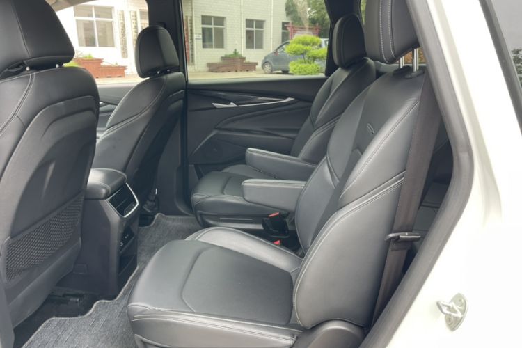 Used SAIC MAXUS G50 2019 1.5T Automatic Luxury Edition China VI Standard Interior 3