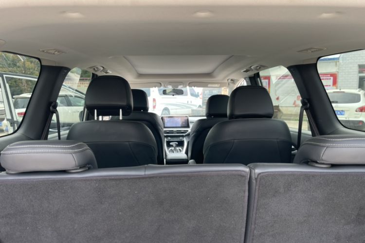 Used SAIC MAXUS G50 2019 1.5T Automatic Luxury Edition China VI Standard Interior 4