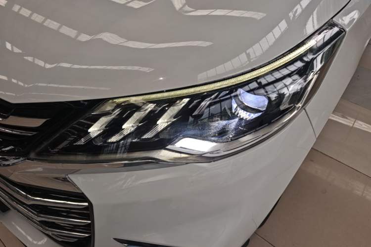 Used SAIC MAXUS G50 2019 1.5T Automatic Luxury Edition China VI Standard Left Front Headlight