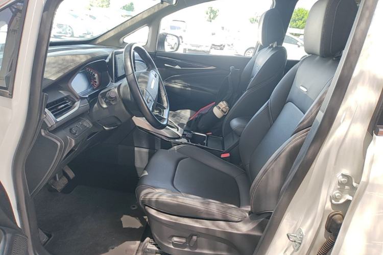 Used SAIC MAXUS G50 2019 1.5T First Edition Automatic Luxury Version 7 Seats Left Front Seat