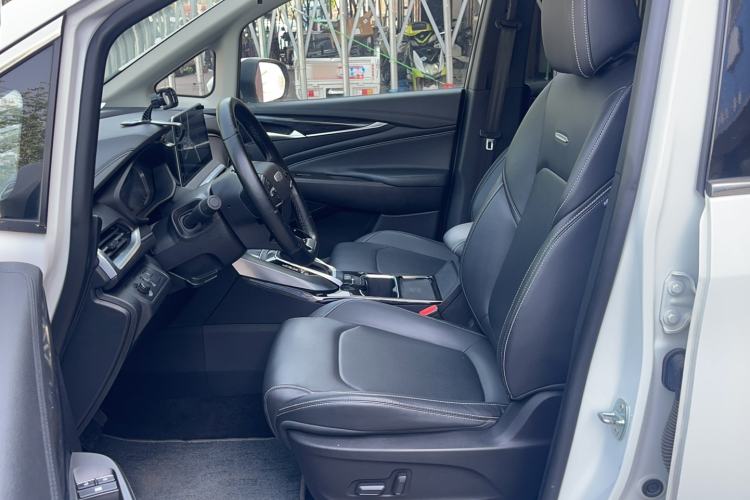 Used SAIC MAXUS G50 2019 1.5T Automatic Luxury Edition China VI Standard Left Front Seat