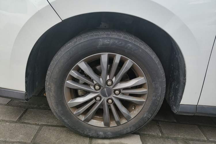Used SAIC MAXUS G50 2019 1.5T Automatic Elite Edition China VI Standard Left Front Wheel Hub