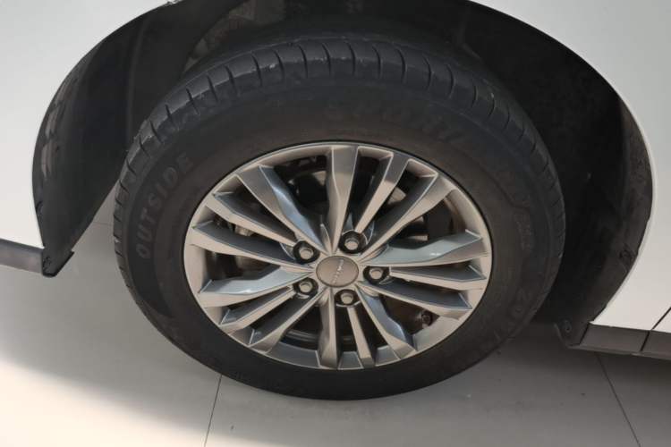 Used SAIC MAXUS G50 2019 1.5T Automatic Elite Edition China VI Standard Left Front Wheel Hub