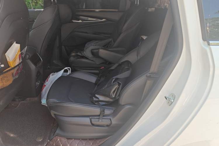 Used SAIC MAXUS G50 2019 1.5T Automatic Luxury Edition China VI Standard Left Rear Seat