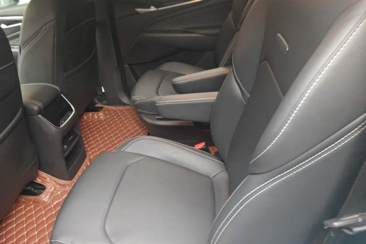 Used SAIC MAXUS G50 2019 1.5T Automatic Elite Edition China VI Standard Left Rear Seat