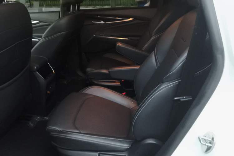 Used SAIC MAXUS G50 2019 1.5T Automatic Elite Edition China V Standard Left Rear Seat