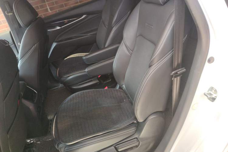 Used SAIC MAXUS G50 2019 1.5T Automatic Elite Edition China V Standard Left Rear Seat
