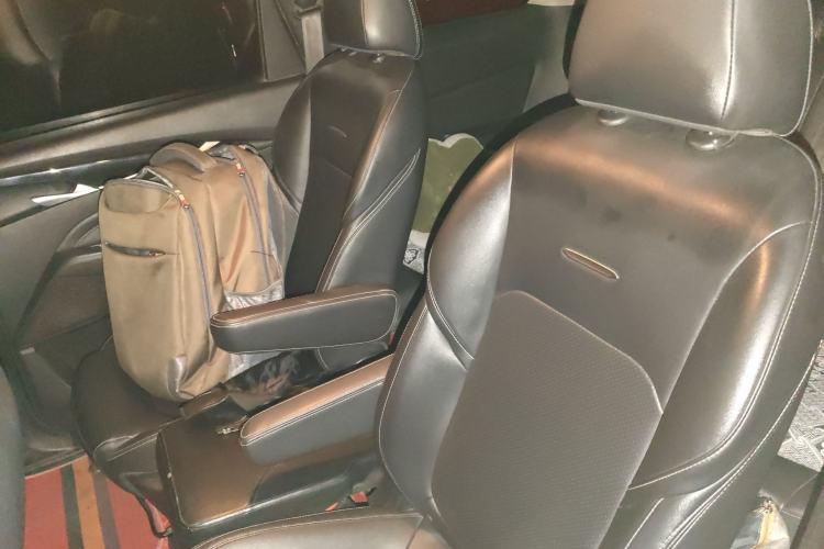 Used SAIC MAXUS G50 2019 1.5T Automatic Elite Edition China VI Standard Left Rear Seat