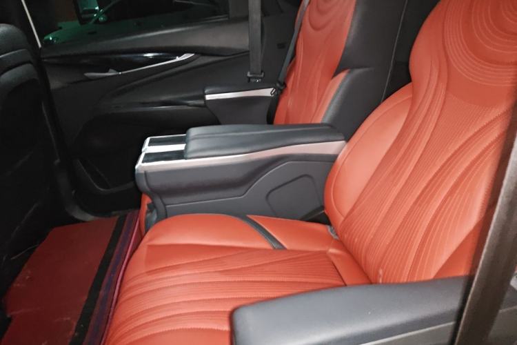 Used SAIC MAXUS G50 2019 1.5T Automatic Luxury Edition China VI Standard Left Rear Seat
