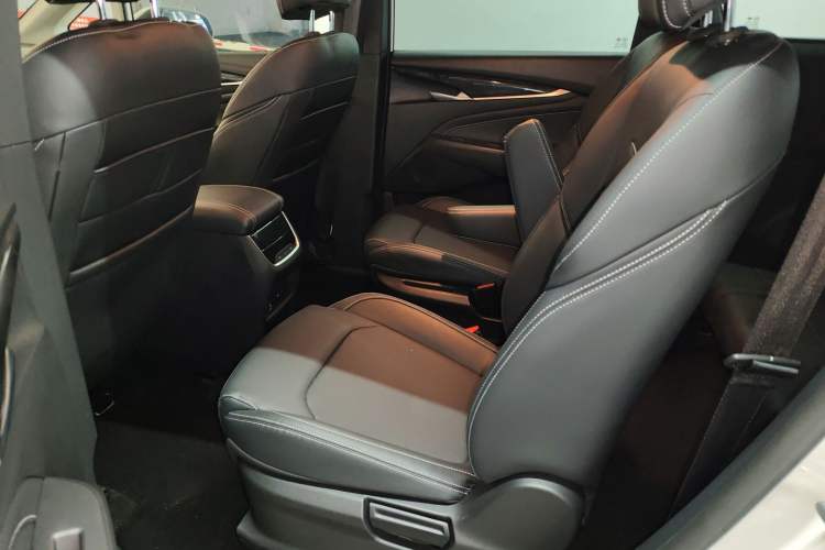 Used SAIC MAXUS G50 2019 1.3T Manual Elite Edition China VI Standard Left Rear Seat