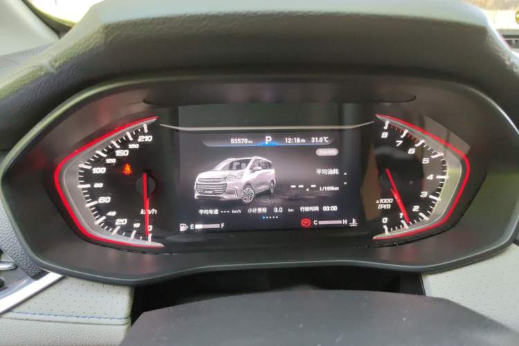 Used SAIC MAXUS G50 2019 1.5T Automatic Luxury Edition China VI Standard Odometer Close Up