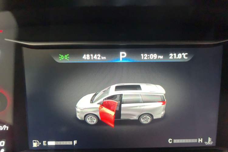 Used SAIC MAXUS G50 2019 1.5T Automatic Luxury Edition China VI Standard Odometer Close Up
