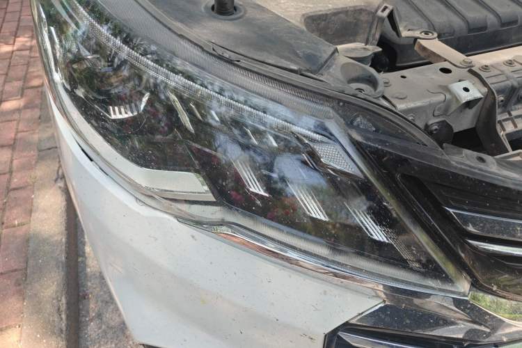 Used SAIC MAXUS G50 2019 1.5T Automatic Luxury Edition China VI Standard Right Front Headlight