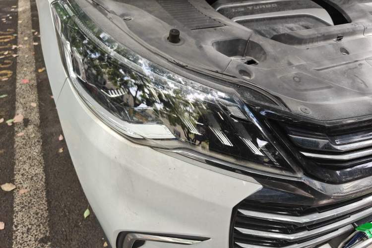 Used SAIC MAXUS G50 2019 1.5T Automatic Luxury Edition China V Standard Right Front Headlight