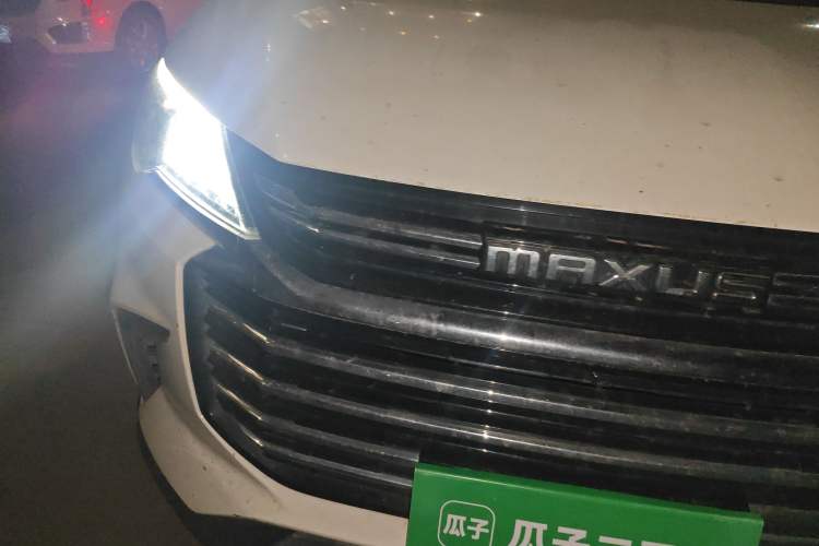 Used SAIC MAXUS G50 2019 1.5T Automatic Elite Edition China VI Standard Right Front Headlight