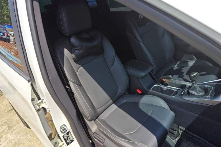 Used SAIC MAXUS G50 2019 1.3T Manual Elite Edition China V Standard Right Front Seat