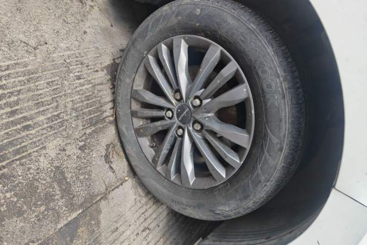 Used SAIC MAXUS G50 2019 1.3T Manual Enjoyment Base Model China V Standard Right Front Wheel Hub