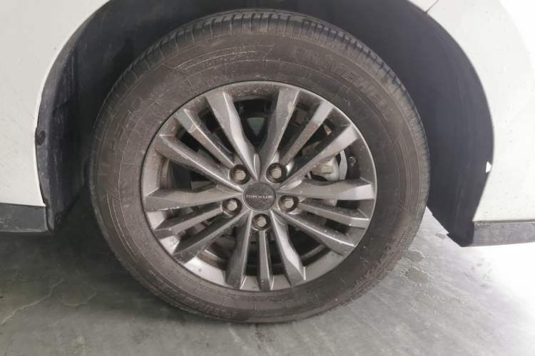 Used SAIC MAXUS G50 2019 1.5T Automatic Elite Edition China V Standard Right Front Wheel Hub