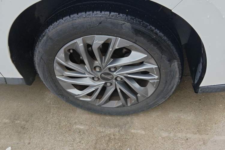 Used SAIC MAXUS G50 2019 1.5T First Edition Automatic Luxury Version 7 Seats Right Front Wheel Hub